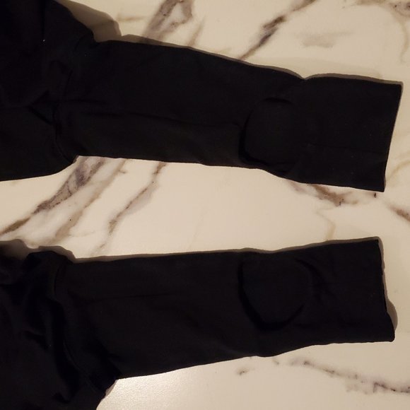 Lululemon Ballet Tights, Loose fit with Feet Cover - Picture 4 of 9